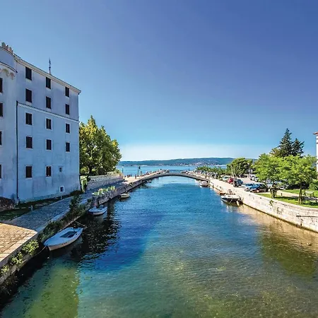 Cozy Apartment In Crikvenica With Sauna Appartamento
