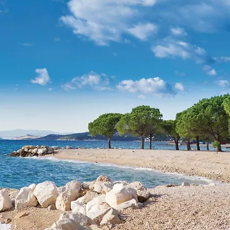 Cozy Apartment In Crikvenica With Sauna Appartamento *