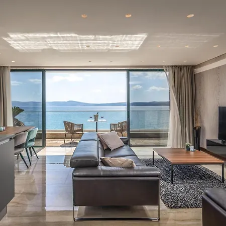 Stunning In Διαμέρισμα Crikvenica