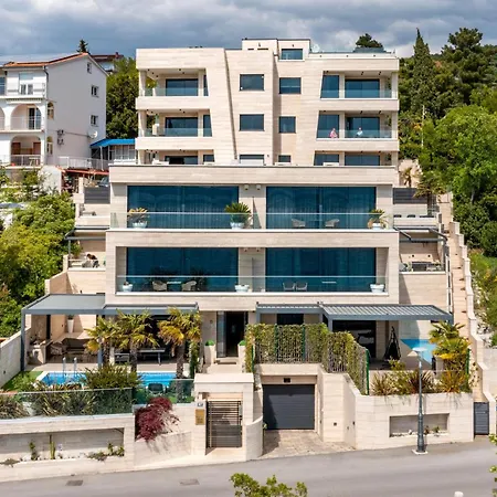 Apartment Cozy Apartment In Crikvenica With Sauna *